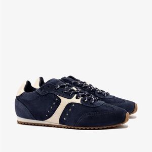 Larroude Stella Sneakers